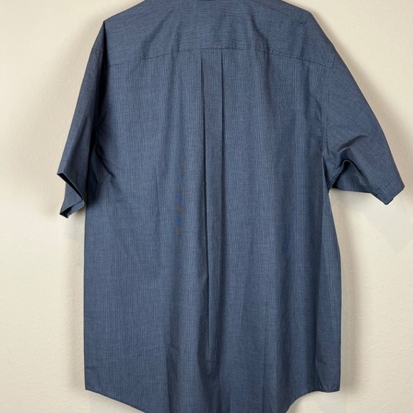 Roundtree and Yorke Large and Tall Black and white short sleeve dress shirt - Picture 3 of 3